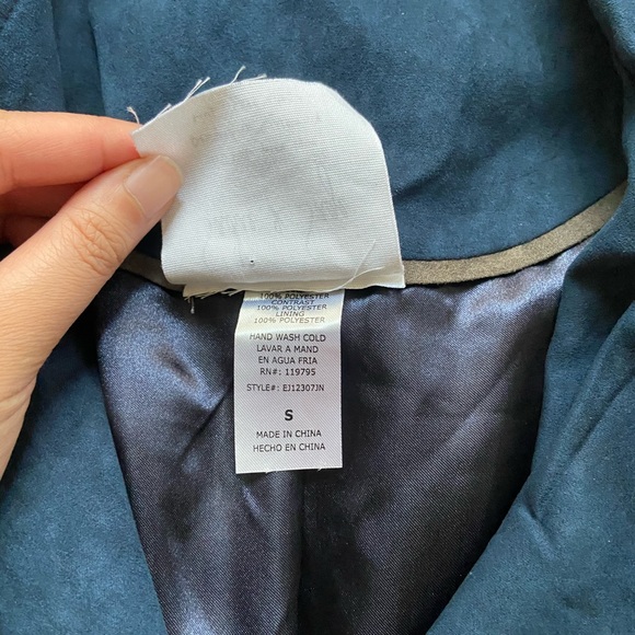 Light weight jacket - Picture 4 of 4